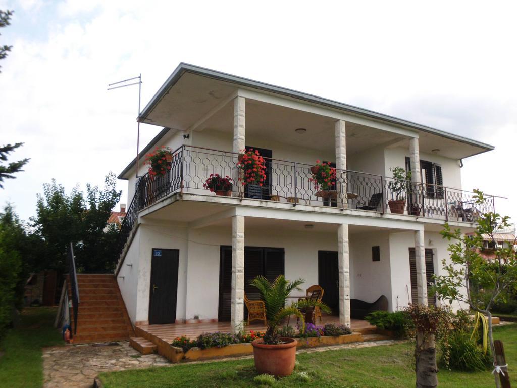 Apartments Ribic أوماغ الغرفة الصورة